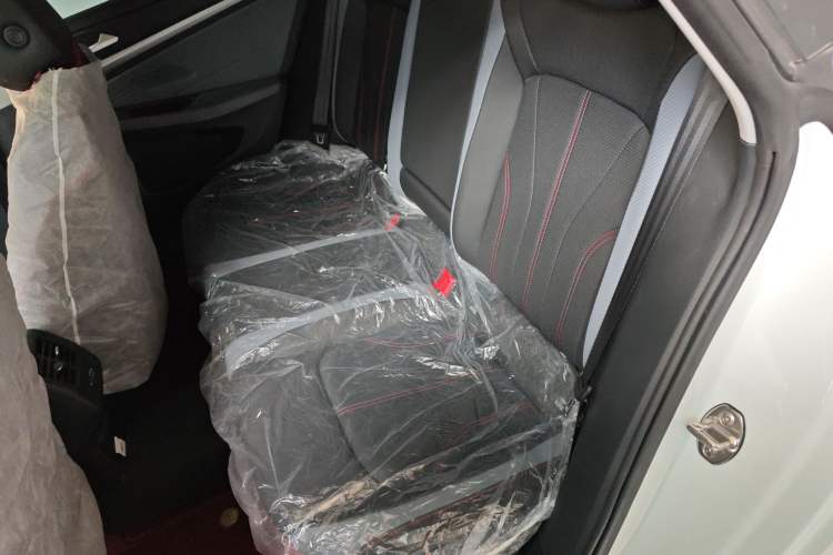 Used Volkswagen Lamando 2025 Lavida L 280TSI DSG Spicy Edition Left Rear Seat