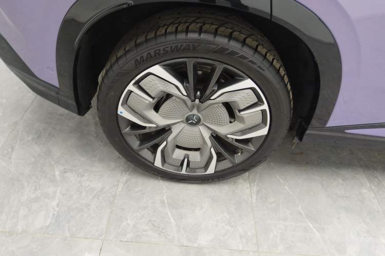 Used Hongqi Tiangong 08 2025 680 Ultra Four-Wheel-Drive Version
