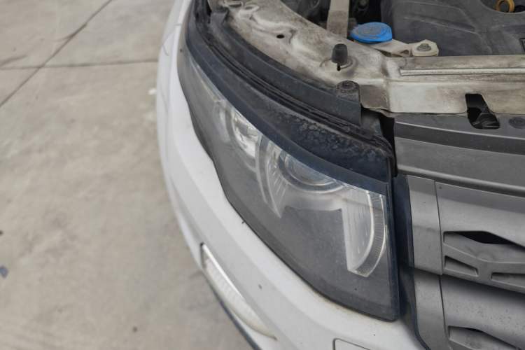 Used Land Rover Range Evoque 2013 2.0T 5-Door Yaozhen Edition Right Front Headlight