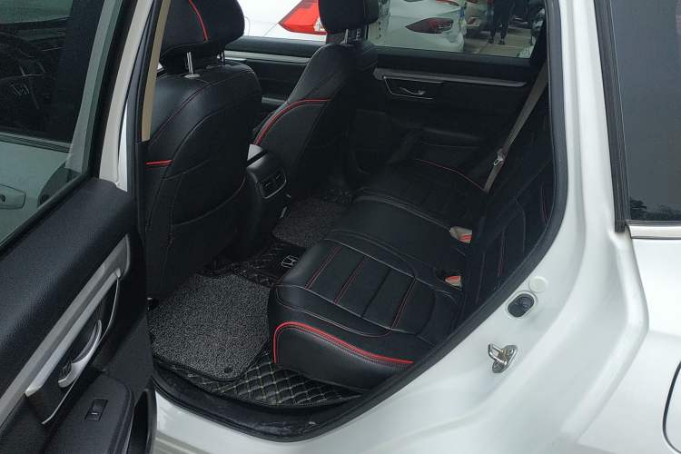 Used Honda CR-V 2017 240TURBO Manual Two-Wheel Drive Classic Edition Left Rear Seat