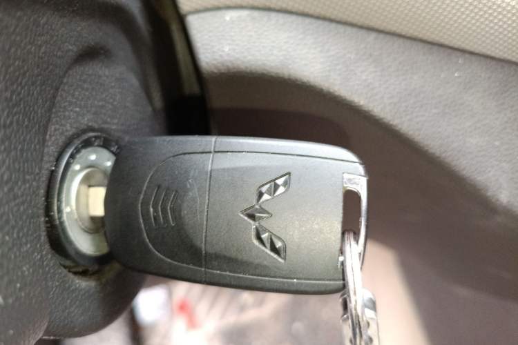 Used Wuling Hongguang 2019 1.5L S Standard Version China VI LAR