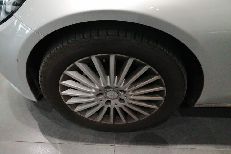 Used Mercedes-Benz C-Class 2015 C 200 L