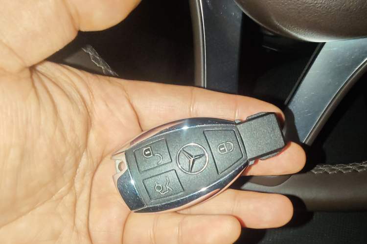 Used Mercedes-Benz GLC 2017 GLC 260 4MATIC Luxury Model