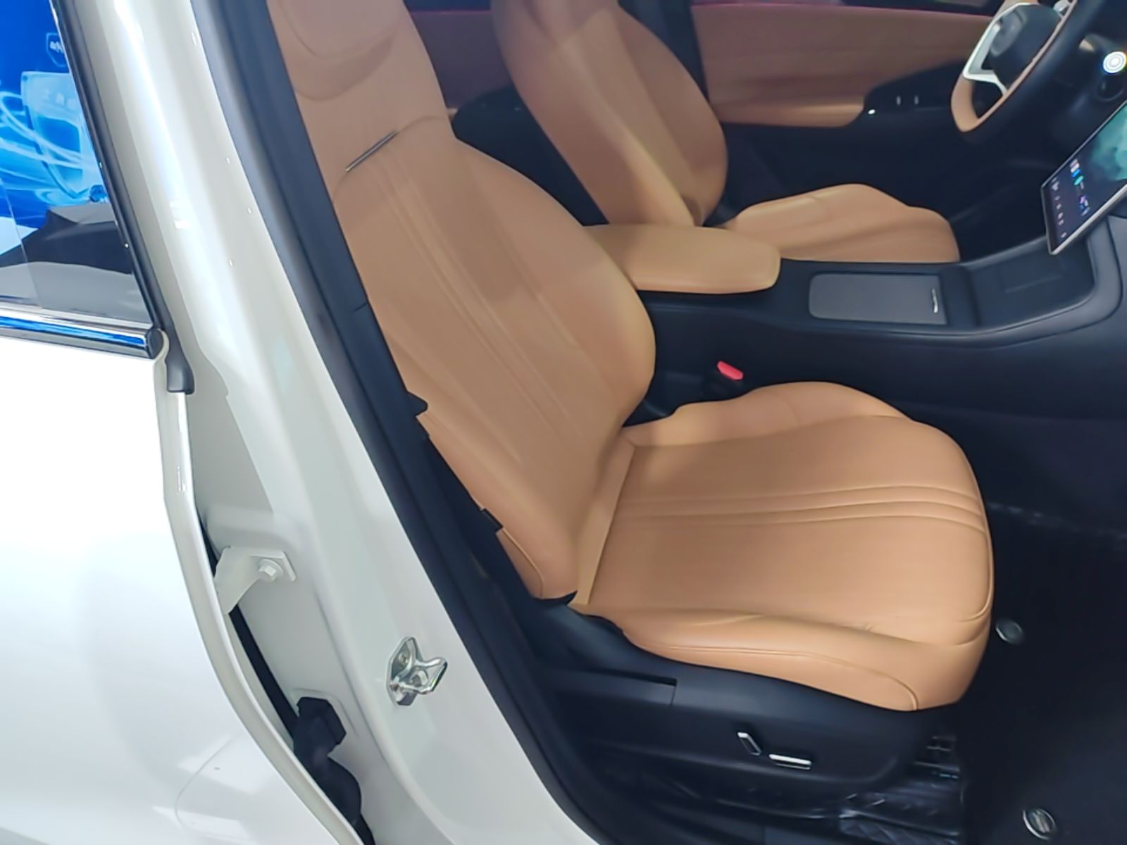 Geely Galaxy L7 2023 1.5T 115 km MAX — снимка 19
