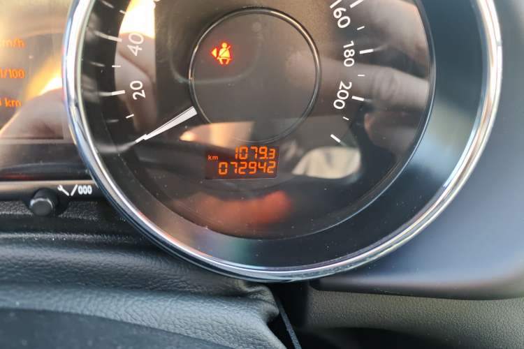 Used Peugeot 3008 2016 2.0L Manual Classic Edition
