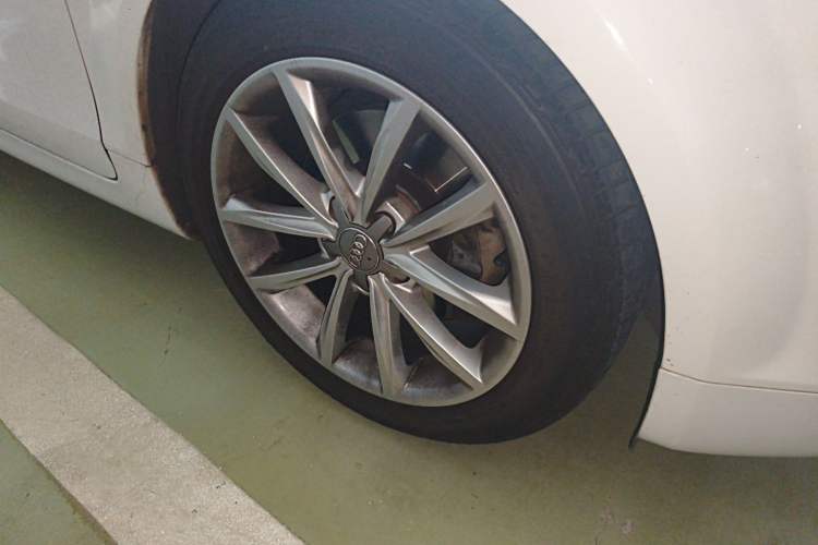 Used Audi TT 2011 TT Coupe 2.0 TFSI Right Front Wheel Hub