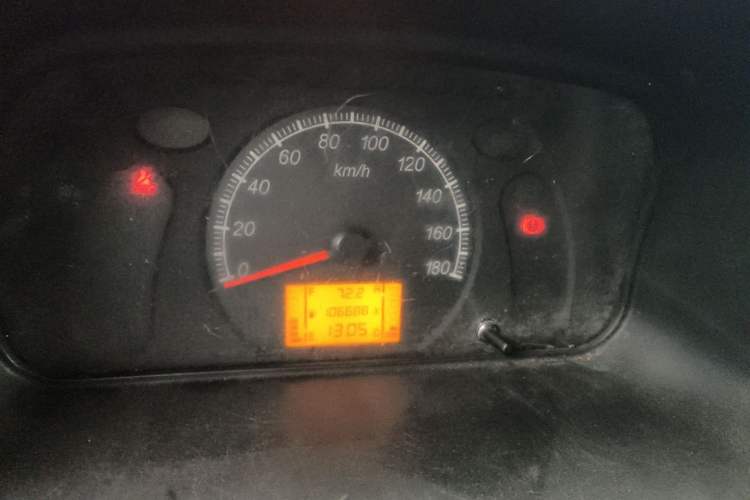 Used Wuling Zhiguang 2013 1.0L Base Version