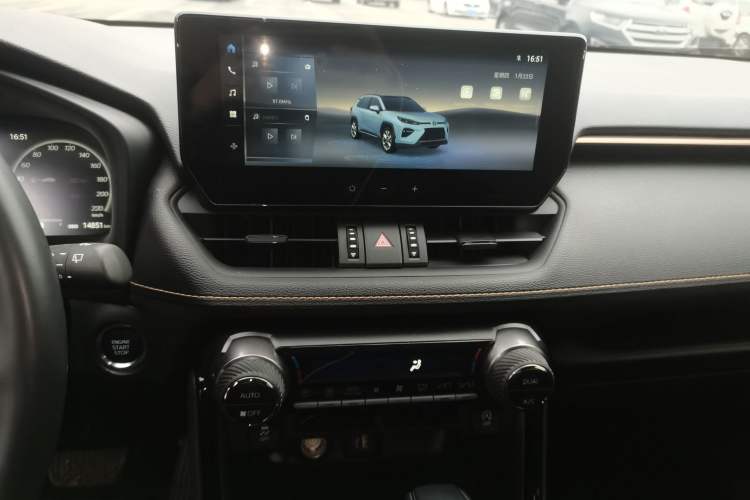 Used Toyota Wildlander 2024 2.0L CVT Two-Wheel Drive Luxury PLUS Edition