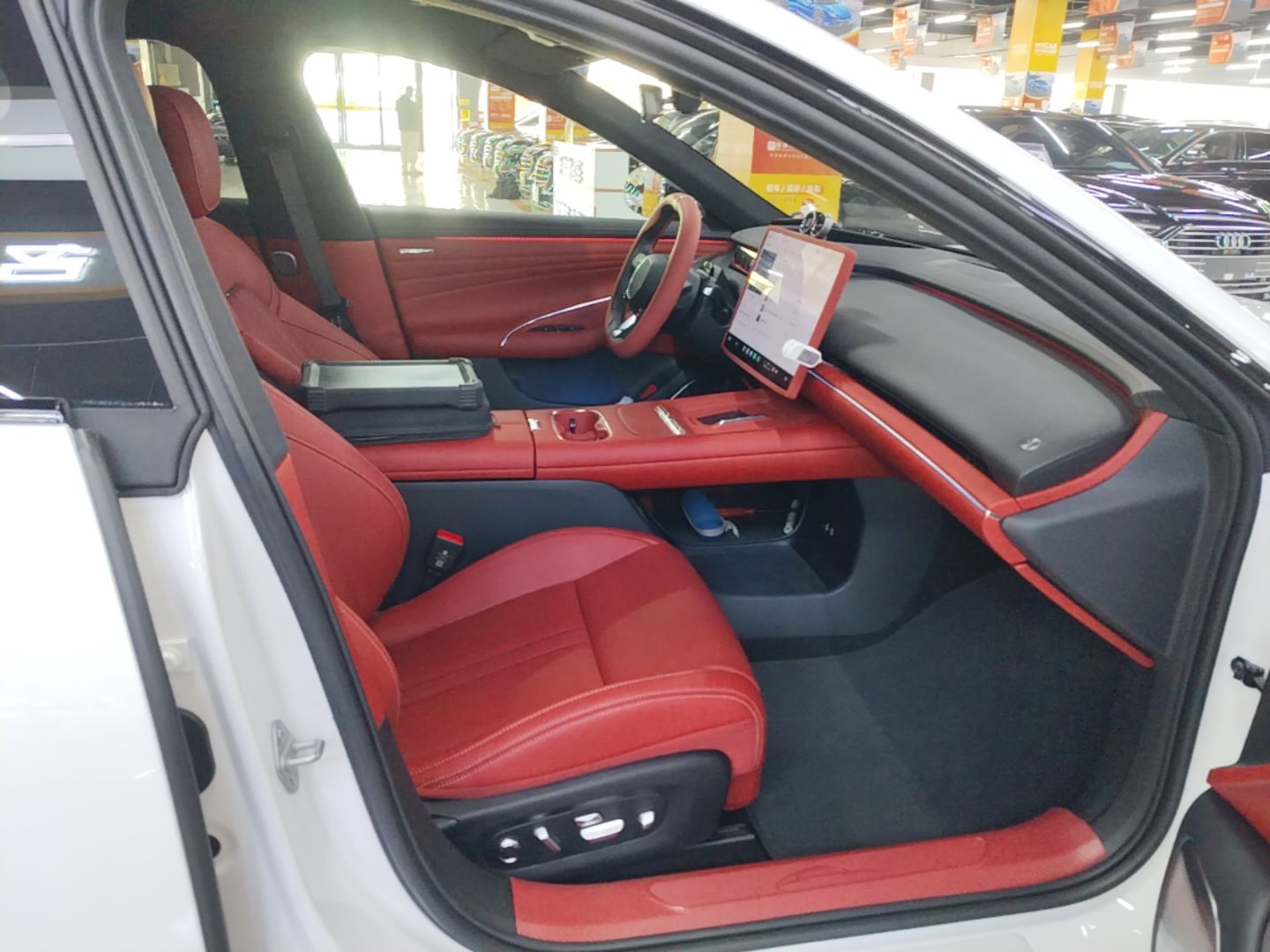 Xiaomi Auto SU7 2026 Model Standard Edition — снимка 19