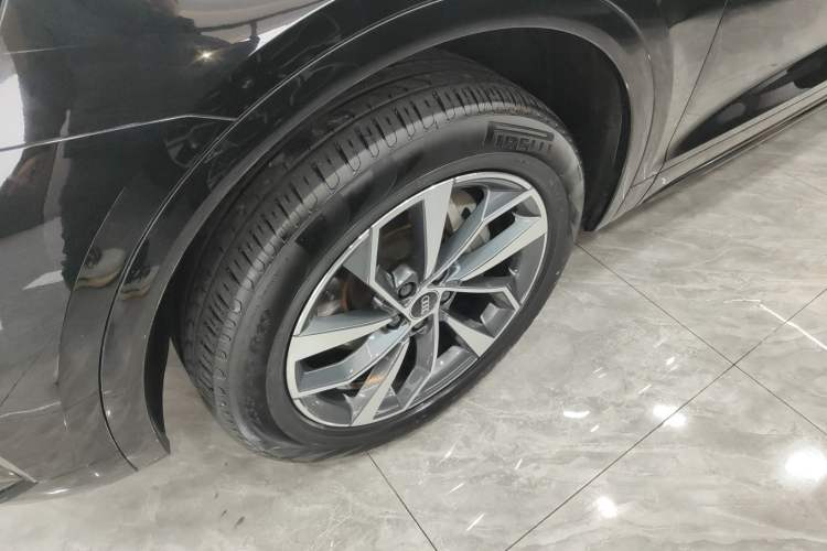 Used Audi Q5L 2023 40T Luxury Dynamic Model