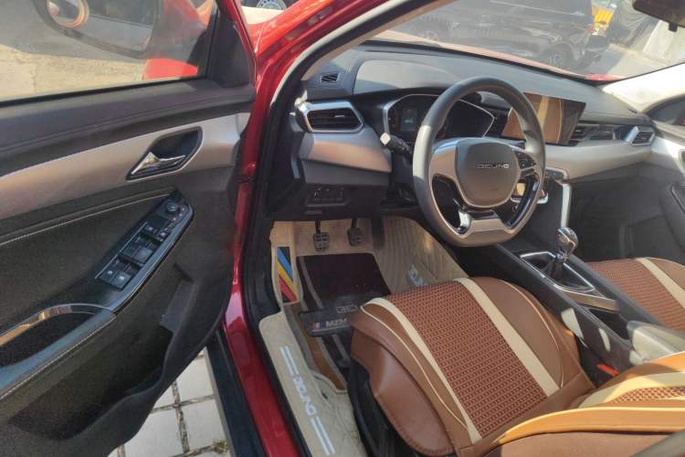 Used BAIC Beijing X3 2019 1.5L Manual Glory Edition
