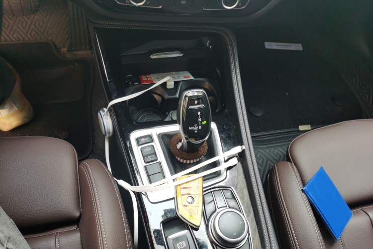 Used BMW 1 Series 2022 125i M Sport Night Edition Gear Lever