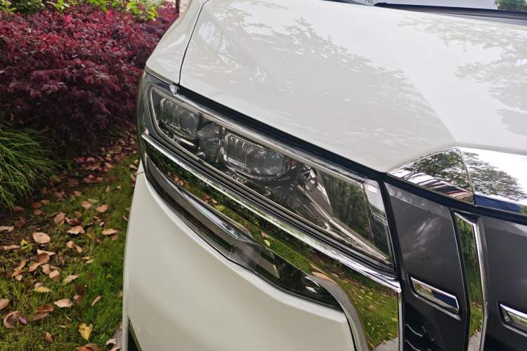 Used Toyota Alphard 2020 Dual-Engine 2.5L Prestige Edition
