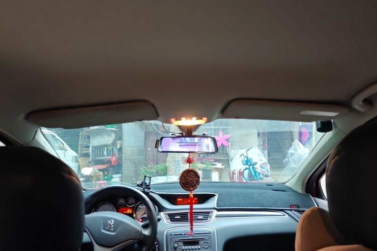 Used Peugeot 308 2013 1.6L Manual YouShang Model Headliner