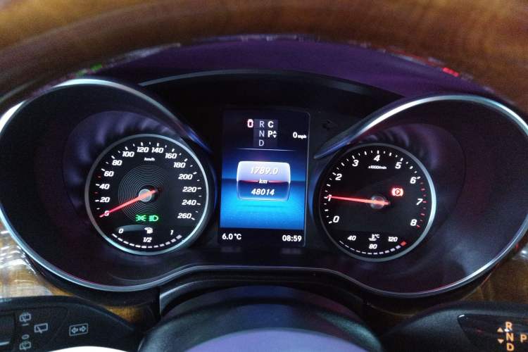 Used Mercedes-Benz V-Class 2020 V 260 L Long-wheelbase Luxury Edition