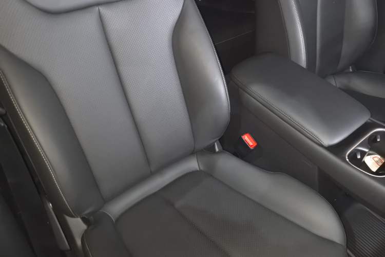 Used Baojun Yunhai 2024 140km Plug-in Hybrid Version
