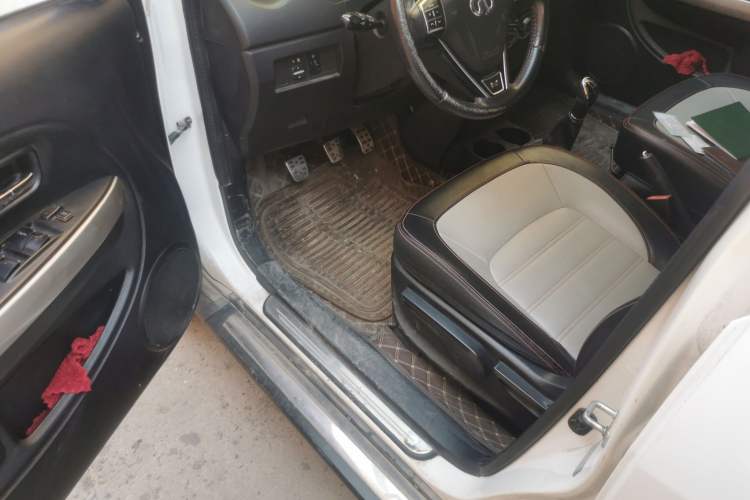 Used Great Wall M4 2014 1.5L Manual Luxury Model Driver Seat