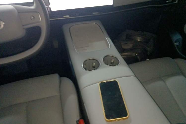 Used Nissan N7 2025 510 Pro Gear Lever