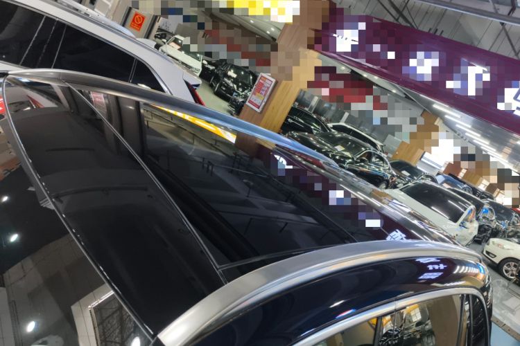 Used Mercedes-Benz GLC 2018 GLC 260 4MATIC Luxury Model Roof