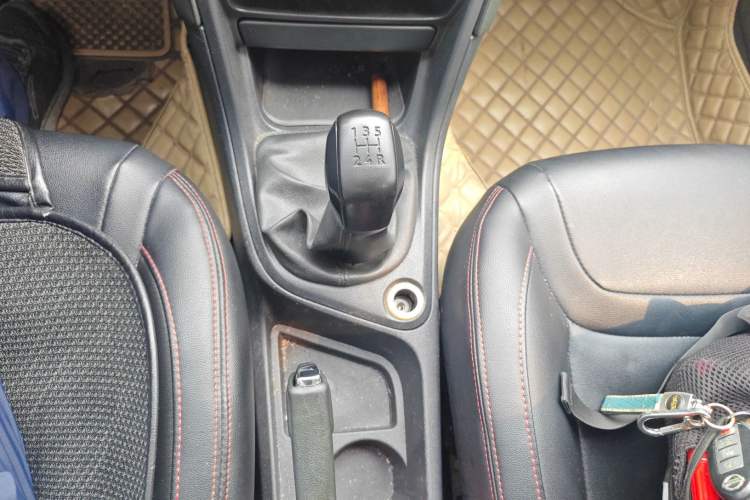 Used Peugeot 308 2014 Enjoy Edition Classic 1.6L Manual YouShang Model Gear Lever