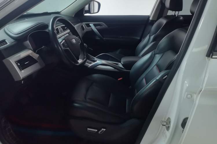 Used Geely Auto Emgrand X7 Sport 2018 1.8TD Automatic Two-Wheel Drive Smart Connect 4G Internet Edition
