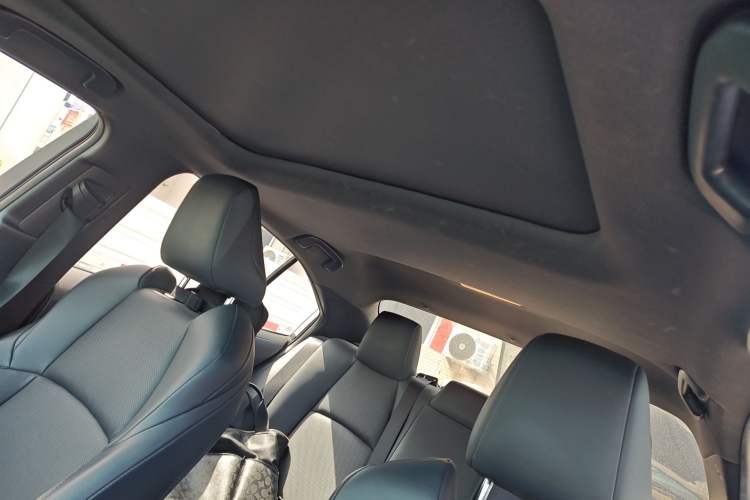 Used Toyota Levin 2021 Dual-Motor 1.8H E-CVT Tech Edition
