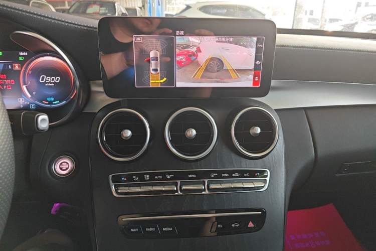 Used Mercedes-Benz C-Class 2020 Restyled C 260 L Sport Edition Audio And AC Panel