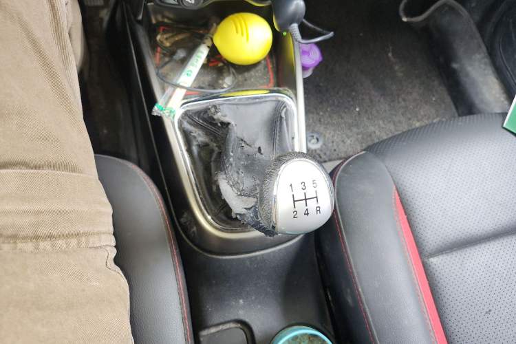 Used CHANGAN CS15 2016 1.5L Manual Luxury Edition