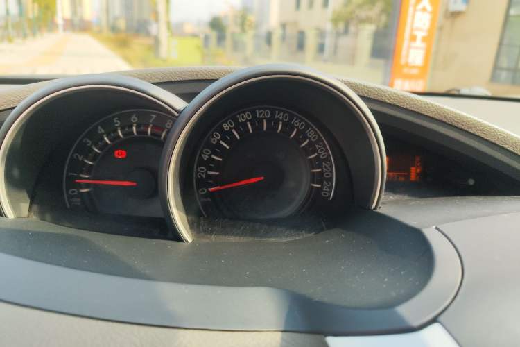 Used Toyota Verso 2014 Starlight 180E CVT Elite Edition
