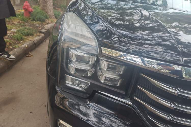 Used GAC Trumpchi GS8 2017 320T Two-Wheel Drive Luxury Smart Connectivity Version (7 Seats)