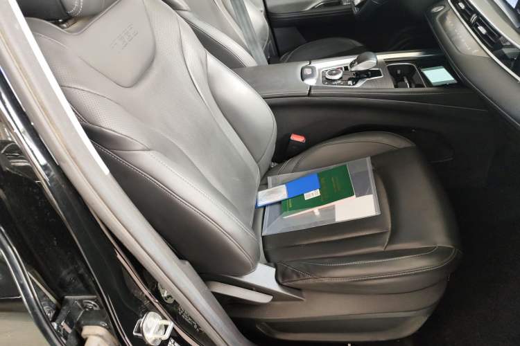 Used Chery Tiggo 8 PRO 2024 Champion Edition 290T Two-Wheel Drive Shining Version 5 Seats