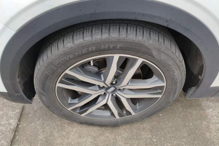 Used Bestune T99 2020 20TD Automatic Premium Edition Left Front Wheel Hub