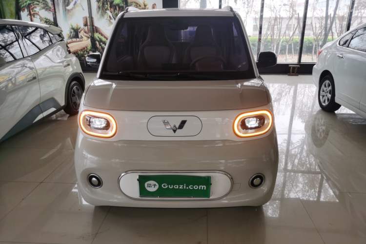 Used Wuling Hongguang MINIEV 2024 3rd Generation 215km Advanced Version Front