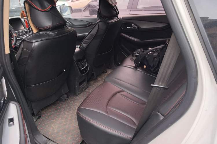 Used Baojun 560 2016 1.8L iAMT Luxury Model Left Rear Seat