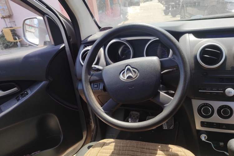 Used CHANGAN KAICHENG Ounuo S 2012 1.3L Base Version Steering Wheel