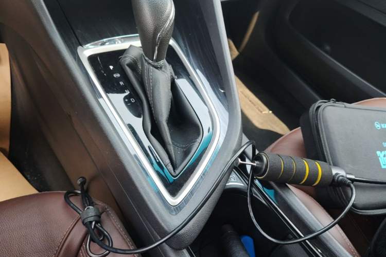 Used Buick GL6 2018 18T 6-Seater Prestige Model Gear Lever