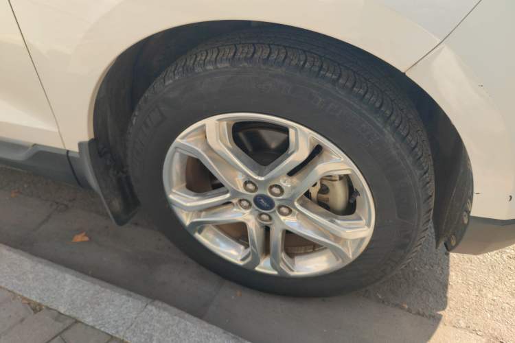 Used Ford Edge 2018 EcoBoost 245 Two-Wheel-Drive Titanium 7-Seater China V Standard
