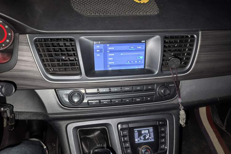 Used SAIC MAXUS G10 2018 PLUS 2.0T Manual Elite Edition
