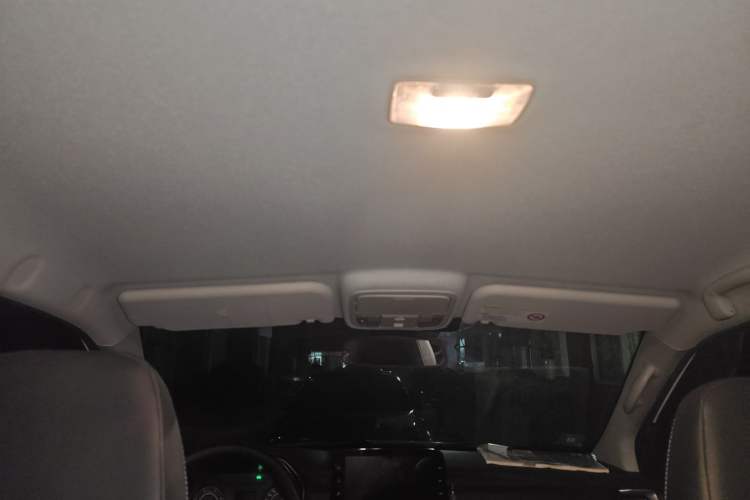 Used JMC Yuhu 7 2022 2.0T Automatic Diesel Two-Wheel Drive Comfort Version Standard Wheelbase