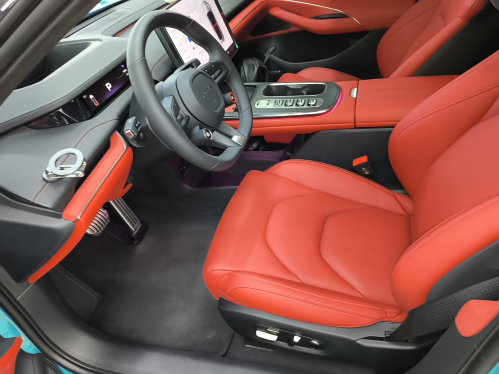 Xiaomi Auto SU7 2024 Four-Wheel-Drive Max Founder's Edition — снимка 17