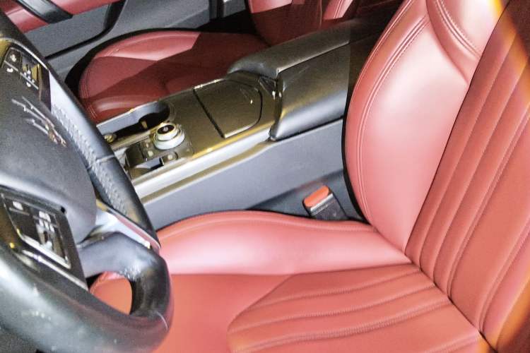 Used Maserati Ghibli 2022 2.0T GT Sharp Edition Left Front Seat