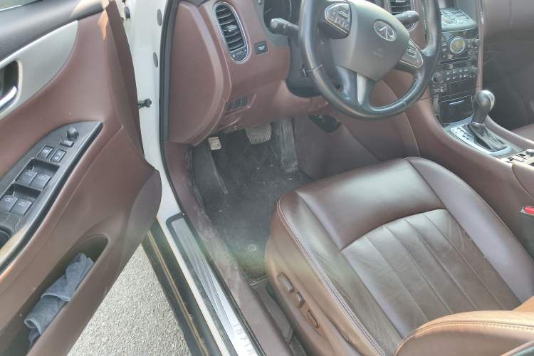 Used Infiniti QX50 2015 2.5L Enjoyment Edition Driver Seat