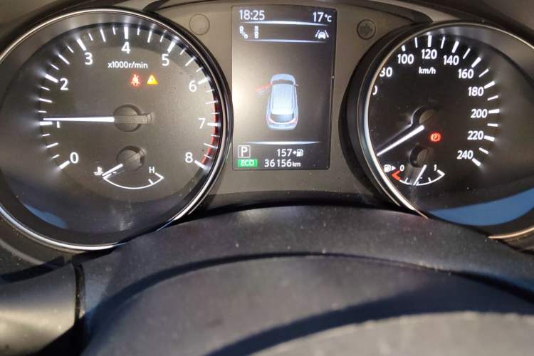 Used Nissan Qashqai 2021 2.0L CVT Luxury Edition Odometer Close Up