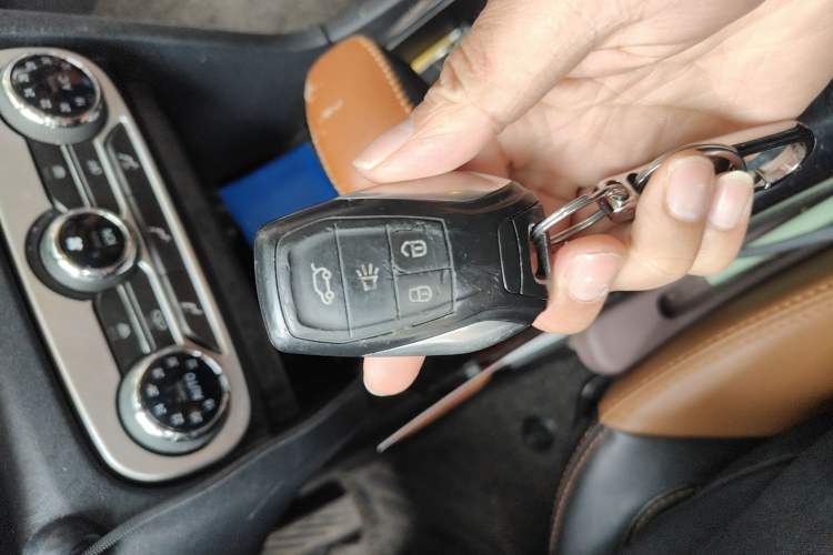 Used Soueast DX7 2017 1.5T Automatic Glory Edition