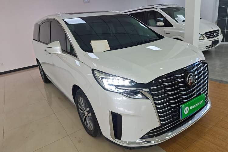 Used Buick GL8 2023 ES Lu Zun Deluxe Model Exterior 1