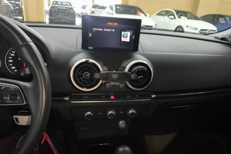 Used Audi A3 2019 Sportback 35 TFSI Fashion Edition China VI Emission Standard