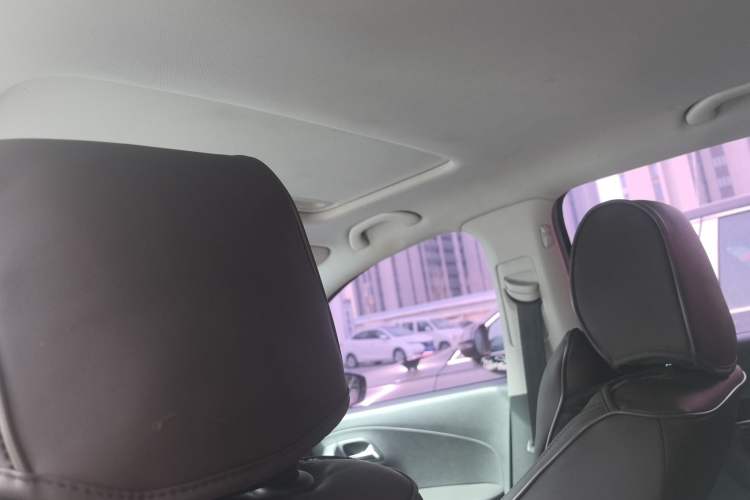 Used Volkswagen Polo 2016 1.6L Automatic Comfort Model
