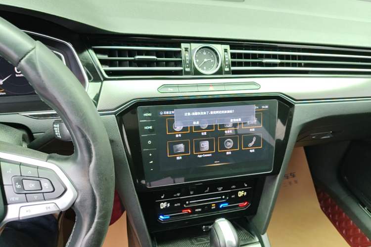 Used Volkswagen Magotan 2020 330TSI DSG Luxury Edition Audio And AC Panel