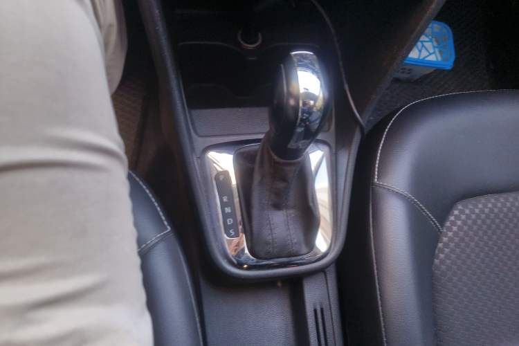 Used Volkswagen Santana 2015 Haval H6 1.6L Automatic Comfort Model
