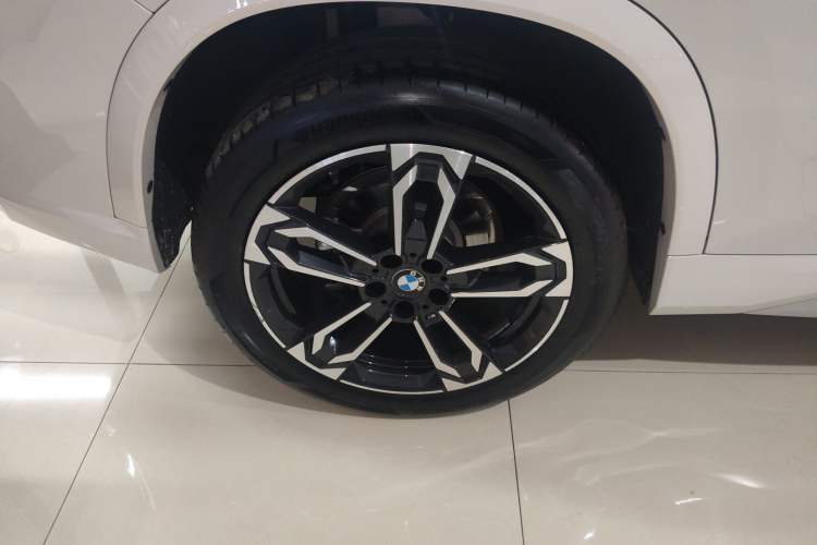 Used BMW X1 2023 sDrive25Li M Sport Package Right Rear Wheel Hub